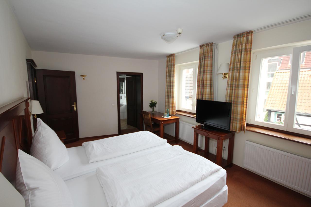 Hotel Drei Linden 뤼넨 외부 사진