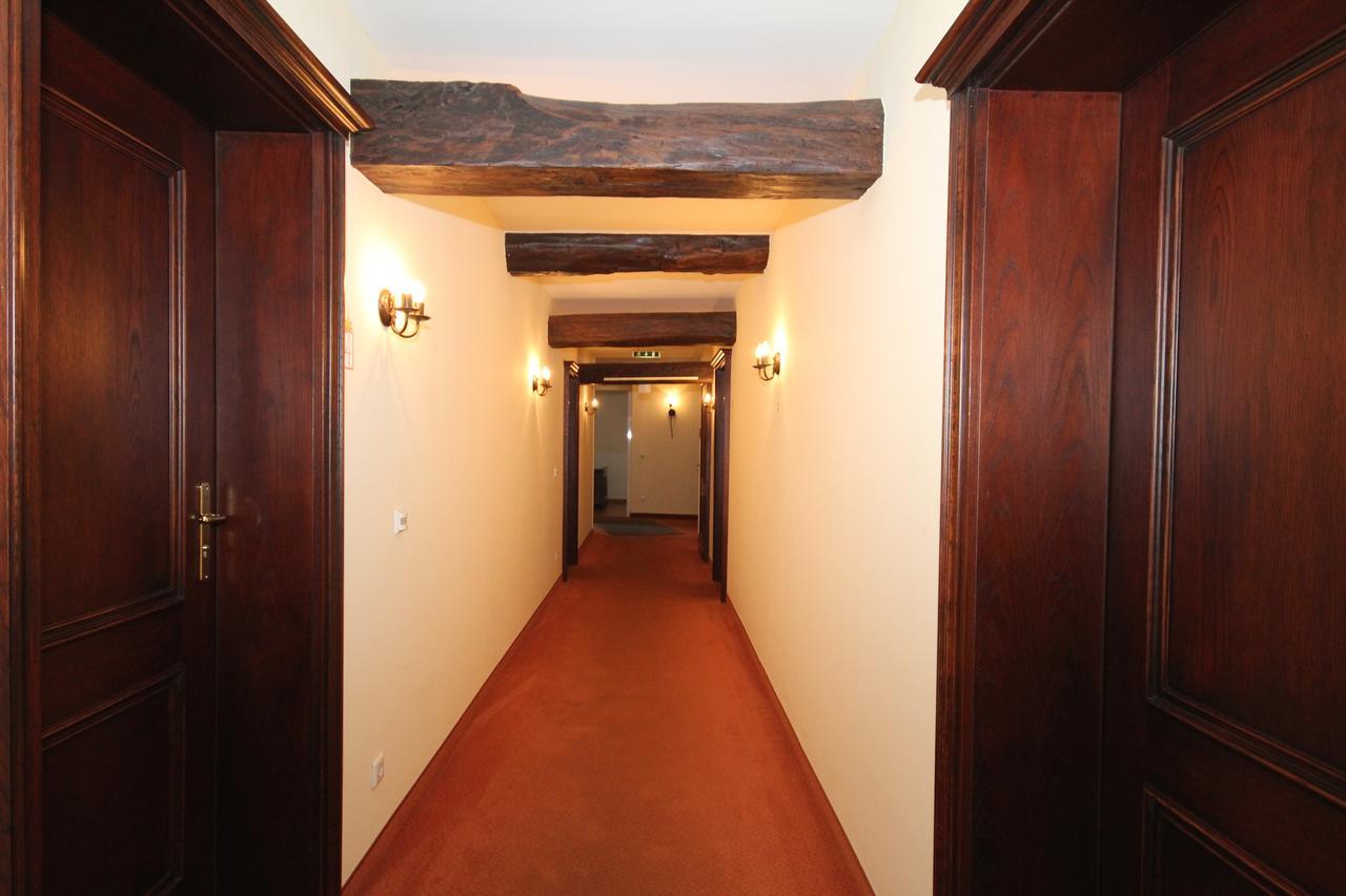 Hotel Drei Linden 뤼넨 외부 사진