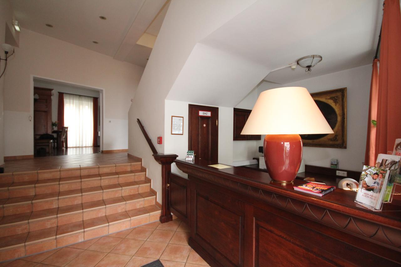Hotel Drei Linden 뤼넨 외부 사진